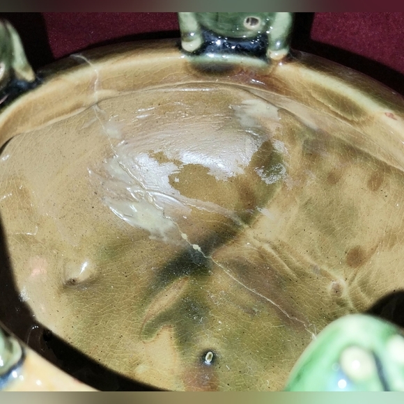 Beautiful Majolica Style Frog on a Log Pottery Wooden 3 Footed Planter 6.5"x7" - Picture 7 of 11